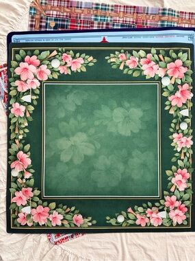 Golf Mahjong Mat with Floral Border Green Square Table Mat - Pink Flowers